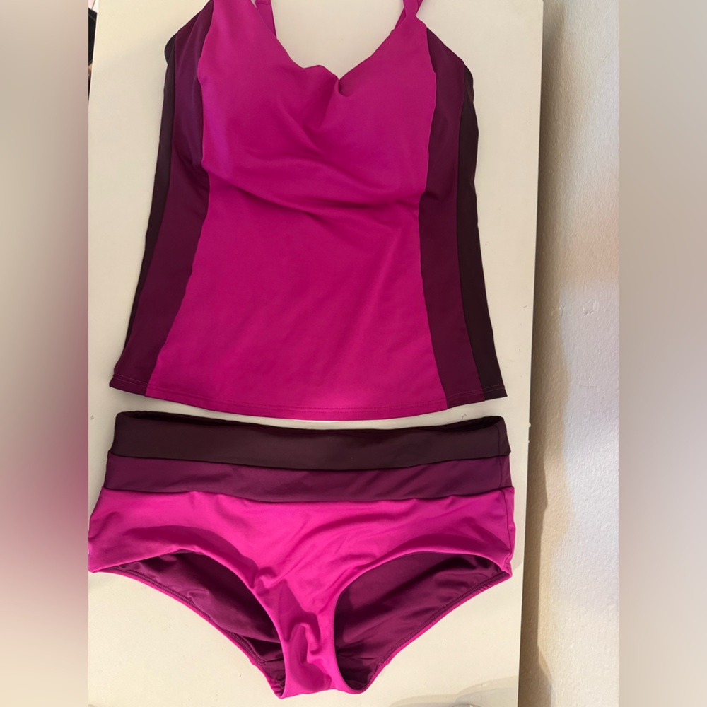 Athleta Women's Swimsuit Tankini Set Magenta